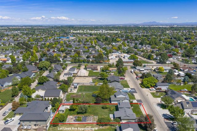 915 S Camas Street, Nampa, ID 83686