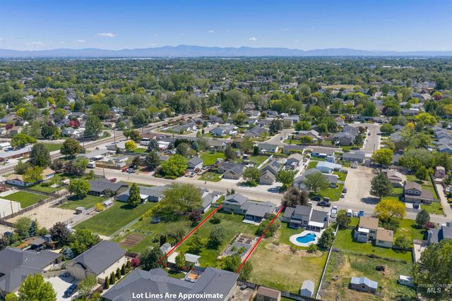 915 S Camas Street, Nampa, ID 83686