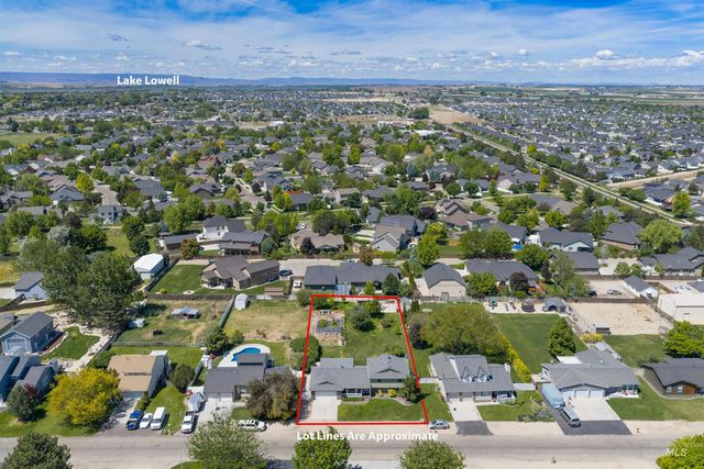 915 S Camas Street, Nampa, ID 83686