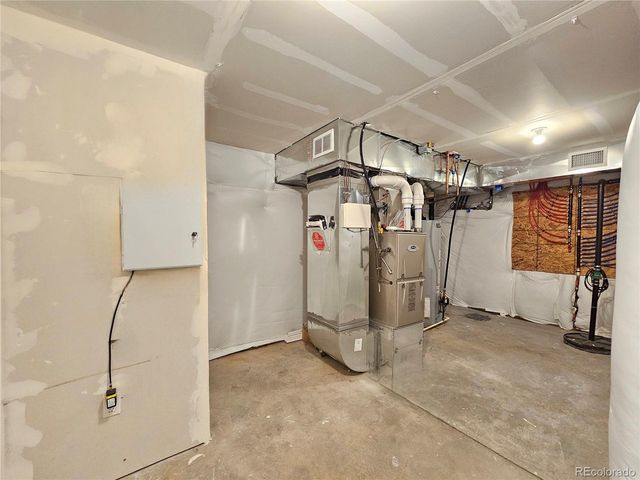 6435 E Cedar Ave, Denver, CO 80224