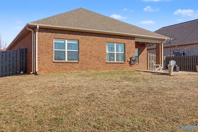 126 Shrewsberry Drive, New Market, AL 35761