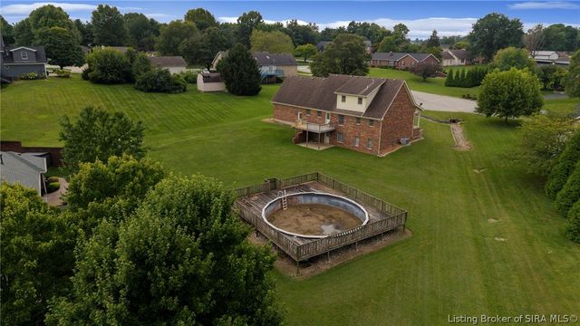 3504 Blockade Drive, Jeffersonville, IN 47130