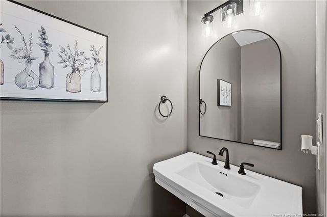 4116 Fallberry Drive, Fayetteville, NC 28306