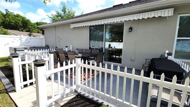 600 SUGAR RIDGE DR, Deland, FL 32720