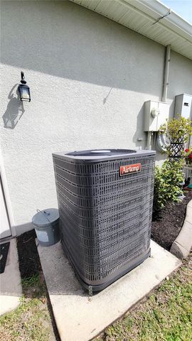 600 SUGAR RIDGE DR, Deland, FL 32720