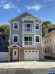 116 Stuyvesant Avenue 2, Newark, NJ 07106