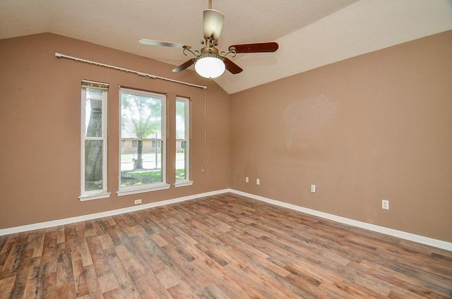 4521 W Columbary Drive, Rosenberg, TX 77471