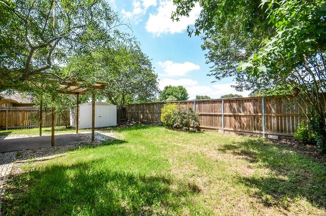 4521 W Columbary Drive, Rosenberg, TX 77471