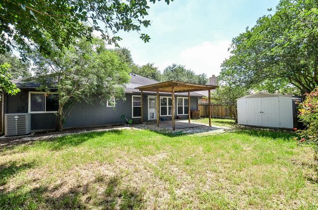 4521 W Columbary Drive, Rosenberg, TX 77471