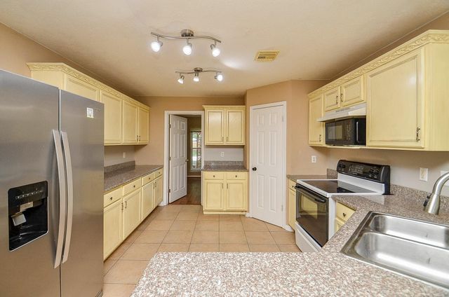 4521 W Columbary Drive, Rosenberg, TX 77471