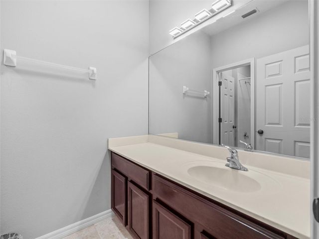 3831 PARKRIDGE CIRCLE 1-104, Sarasota, FL 34243