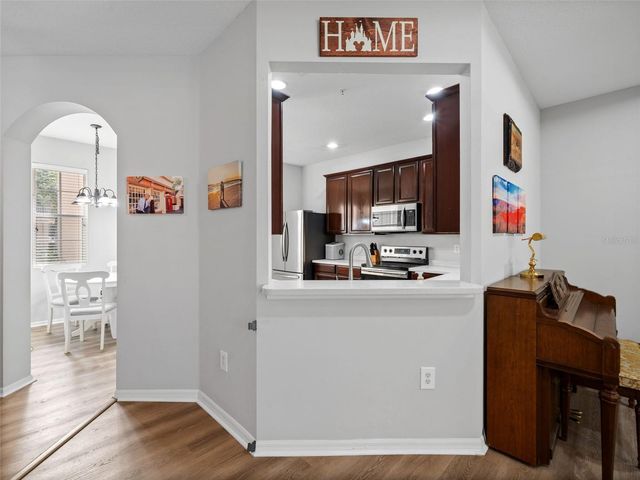3831 PARKRIDGE CIRCLE 1-104, Sarasota, FL 34243