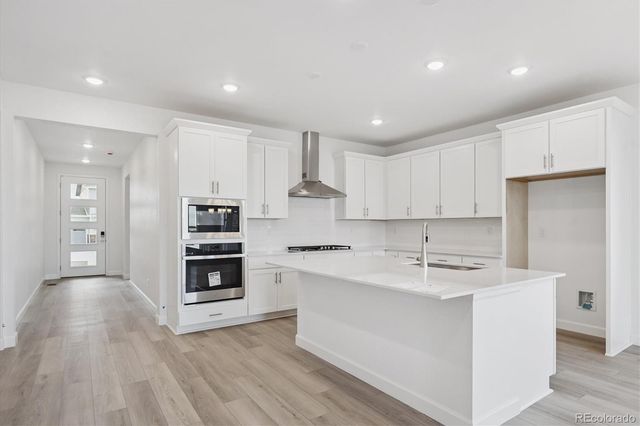 6389 Hidden River Avenue, Loveland, CO 80538