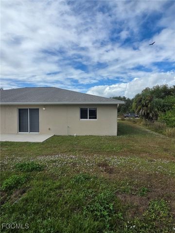 2502 Park RD, Lehigh Acres, FL 33971