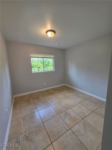 2502 Park RD, Lehigh Acres, FL 33971