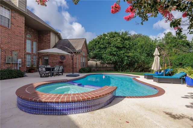 7501 Lourdes St, Corpus Christi, TX 78414
