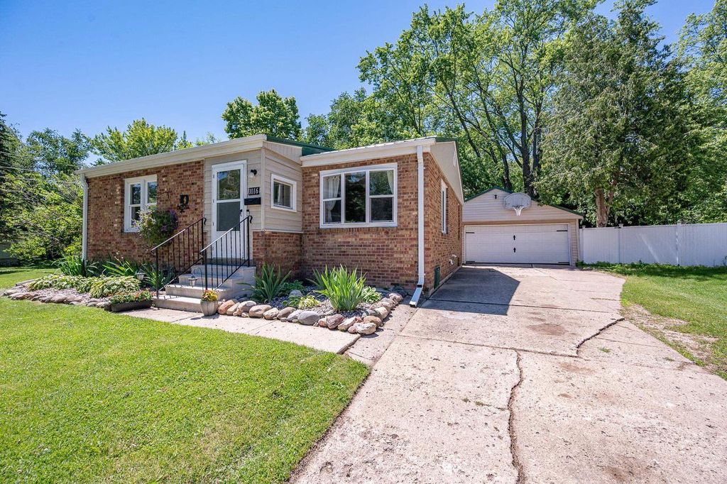 1016 S 7TH STREET, De Pere, WI 54115