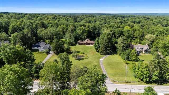 34995 Miles Road, Moreland Hills, OH 44022