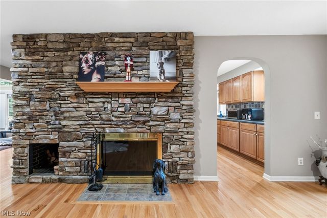 34995 Miles Road, Moreland Hills, OH 44022