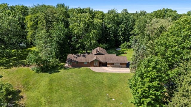34995 Miles Road, Moreland Hills, OH 44022