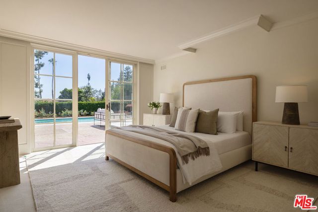 1025 N Crescent Drive, Beverly Hills, CA 90210