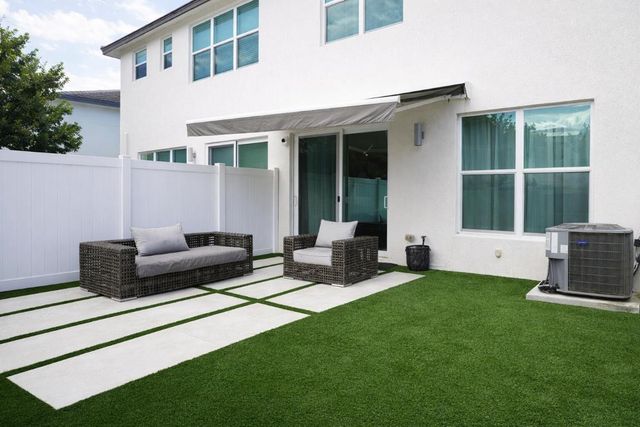 1104 Rio Court, Deerfield Beach, FL 33064