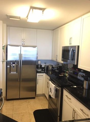 801 Brickell Key Blvd 1004, Miami, FL 33131