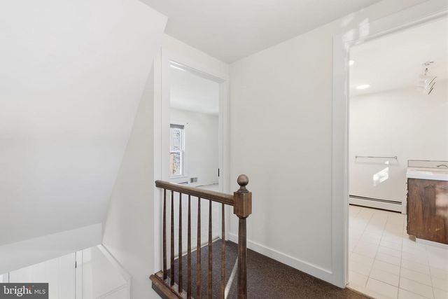 67 COLUMBIA AVE, Hopewell, NJ 08525