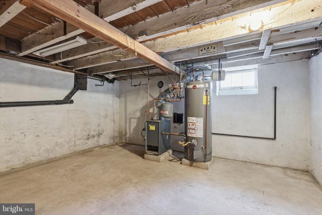 67 COLUMBIA AVE, Hopewell, NJ 08525