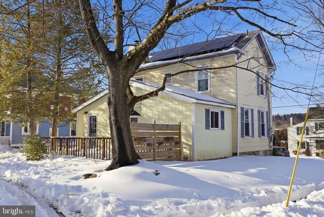 67 COLUMBIA AVE, Hopewell, NJ 08525