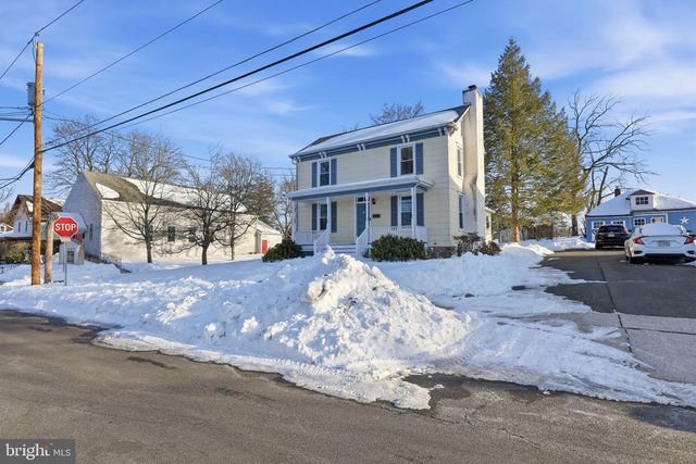 67 COLUMBIA AVE, Hopewell, NJ 08525