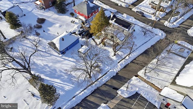 67 COLUMBIA AVE, Hopewell, NJ 08525