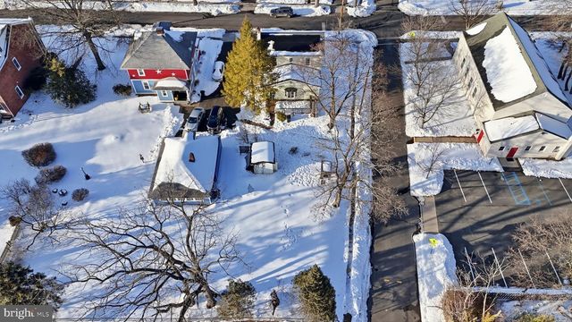 67 COLUMBIA AVE, Hopewell, NJ 08525