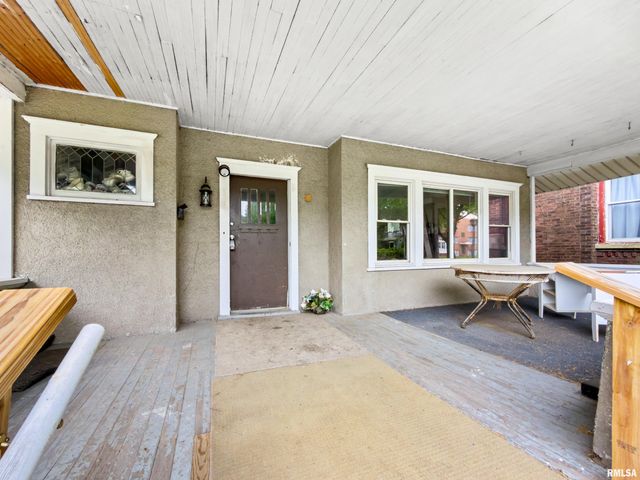 1110 N UNIVERSITY Street, Peoria, IL 61606