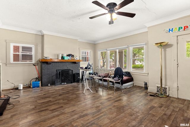 1110 N UNIVERSITY Street, Peoria, IL 61606
