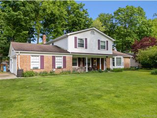 23228 Gilbar Street, Novi, MI 48375