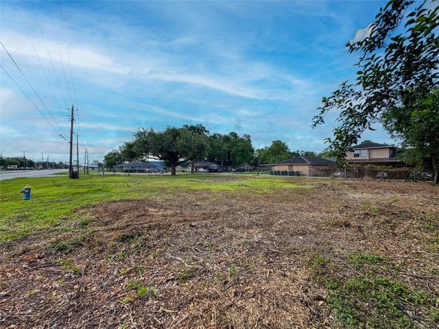 W Broadway Fm 518, Pearland, TX 77584