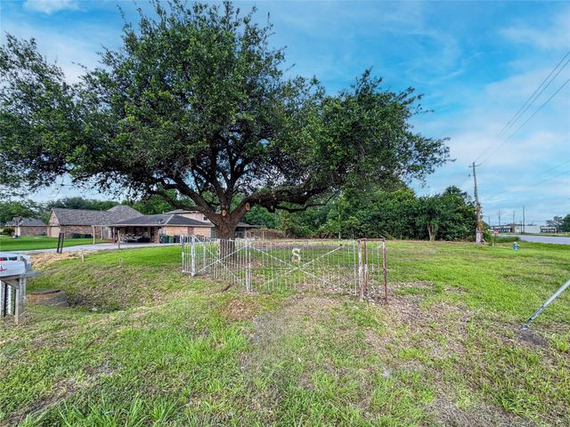 W Broadway Fm 518, Pearland, TX 77584