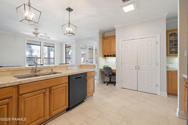 200 Westfield Drive, Lafayette, LA 70503