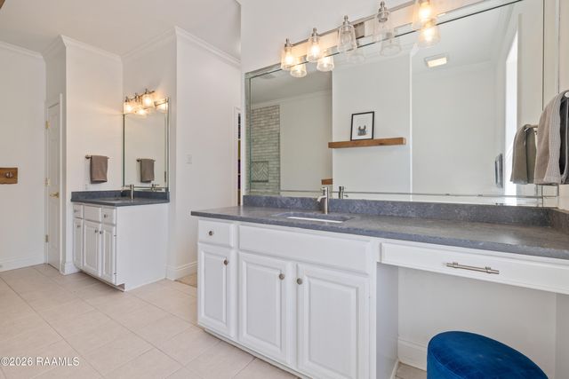 200 Westfield Drive, Lafayette, LA 70503