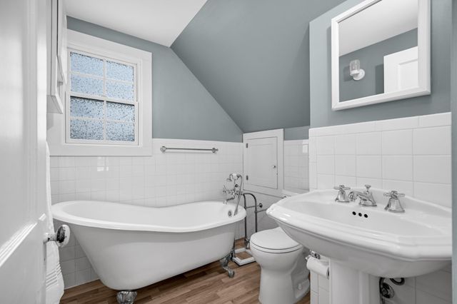 10822 Xerxes Avenue S, Bloomington, MN 55431