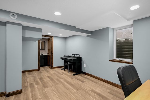 10822 Xerxes Avenue S, Bloomington, MN 55431