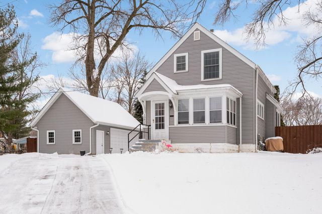 10822 Xerxes Avenue S, Bloomington, MN 55431