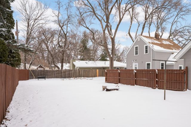 10822 Xerxes Avenue S, Bloomington, MN 55431