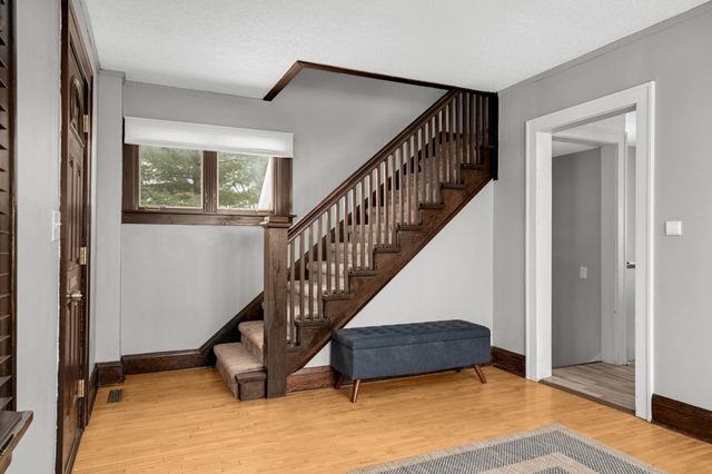 10822 Xerxes Avenue S, Bloomington, MN 55431