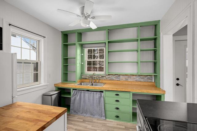 10822 Xerxes Avenue S, Bloomington, MN 55431