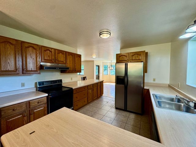 974 Geier Road, Mountain View, AR 72560