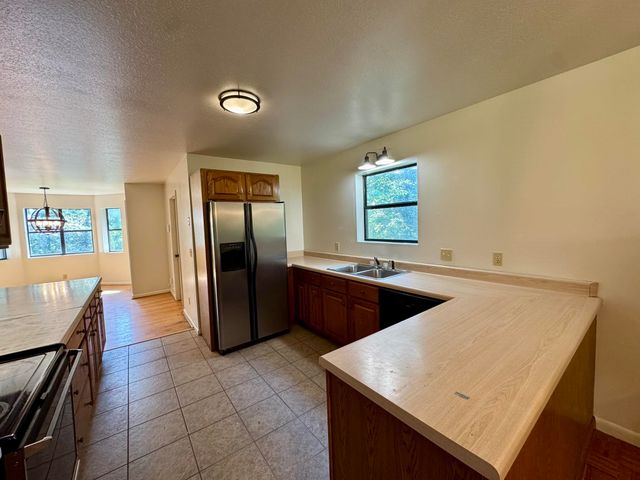 974 Geier Road, Mountain View, AR 72560