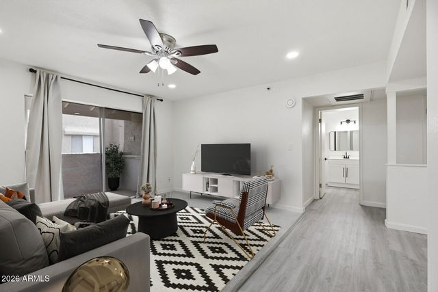 4444 E PARADISE VILLAGE Parkway N 251, Phoenix, AZ 85032