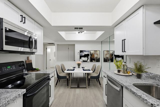 4444 E PARADISE VILLAGE Parkway N 251, Phoenix, AZ 85032